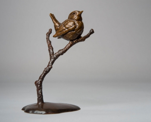 Bronze sculpture of a Wren